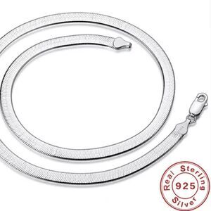 A052 *NEW 18” 925 STERLING SILVER SNAKE NECKLACE